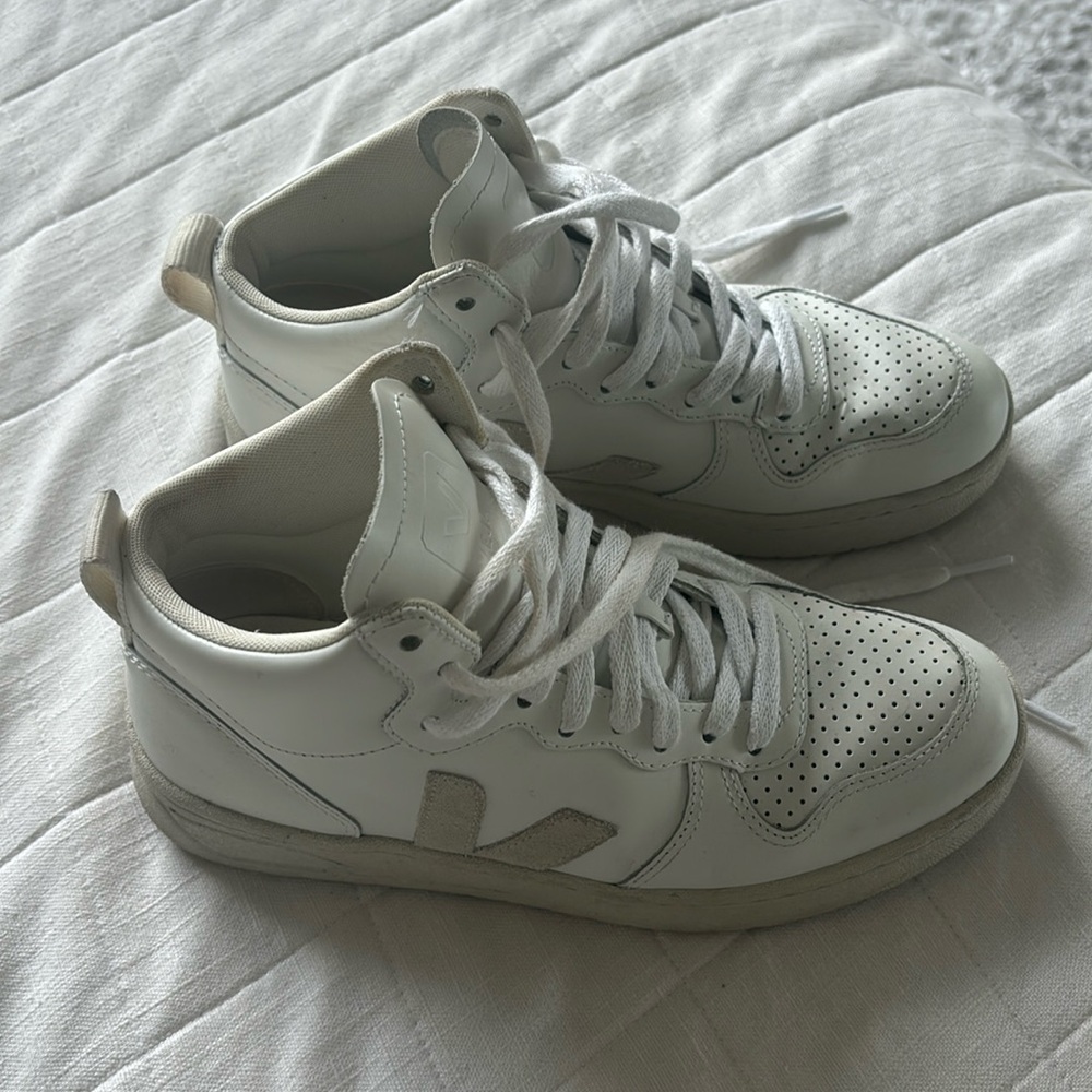 Veja sneakers
